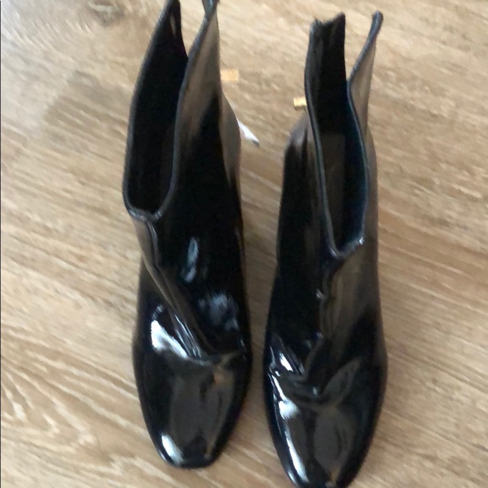 Jessica Simpson Black Patent Leather booties